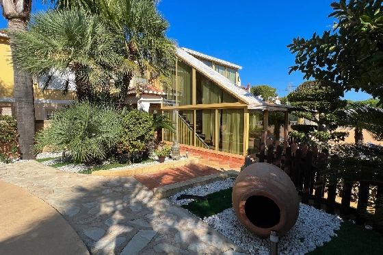 Villa in Denia zu vermieten, Zona de estar 200 m², Zustand gepflegt, + Zentralheizung, Klimaanlage, Terreno 900 m², 3 Schlafzimmer, 2 Badezimmer, Pool, ref.: D-0123-21