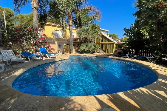 Villa in Denia zu vermieten, Zona de estar 200 m², Zustand gepflegt, + Zentralheizung, Klimaanlage, Terreno 900 m², 3 Schlafzimmer, 2 Badezimmer, Pool, ref.: D-0123-5
