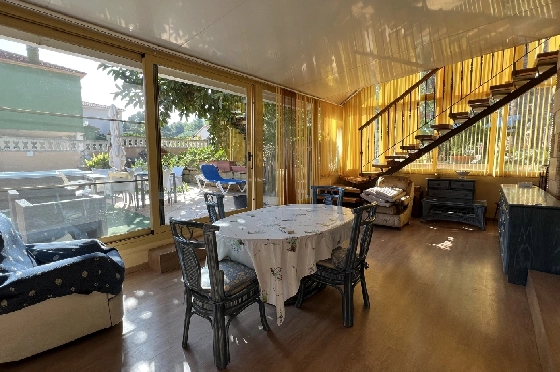 Villa in Denia zu vermieten, Zona de estar 200 m², Zustand gepflegt, + Zentralheizung, Klimaanlage, Terreno 900 m², 3 Schlafzimmer, 2 Badezimmer, Pool, ref.: D-0123-51