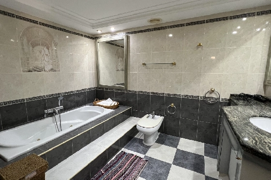 Villa in Denia zu vermieten, Zona de estar 200 m², Zustand gepflegt, + Zentralheizung, Klimaanlage, Terreno 900 m², 3 Schlafzimmer, 2 Badezimmer, Pool, ref.: D-0123-66