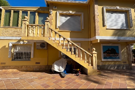 Villa in Denia zu vermieten, Zona de estar 200 m², Zustand gepflegt, + Zentralheizung, Klimaanlage, Terreno 900 m², 3 Schlafzimmer, 2 Badezimmer, Pool, ref.: D-0123-79