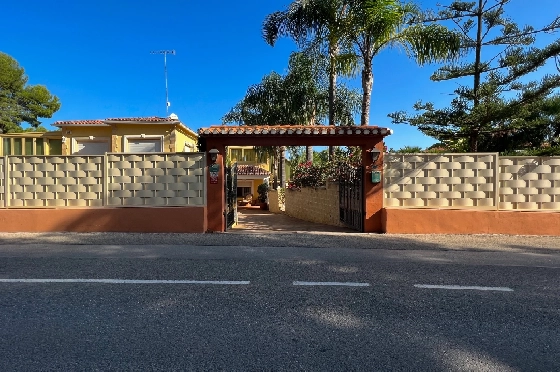 Villa in Denia zu vermieten, Zona de estar 200 m², Zustand gepflegt, + Zentralheizung, Klimaanlage, Terreno 900 m², 3 Schlafzimmer, 2 Badezimmer, Pool, ref.: D-0123-84