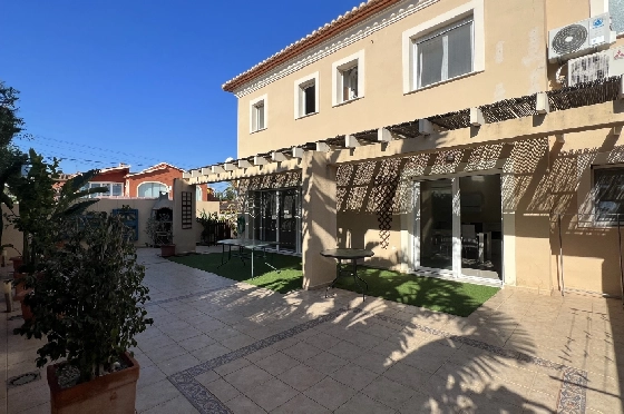 Reihenhaus in Denia zu vermieten, Zona de estar 130 m², Zustand gepflegt, + KLIMA, Klimaanlage, Terreno 160 m², 4 Schlafzimmer, 3 Badezimmer, Pool, ref.: D-0223-11