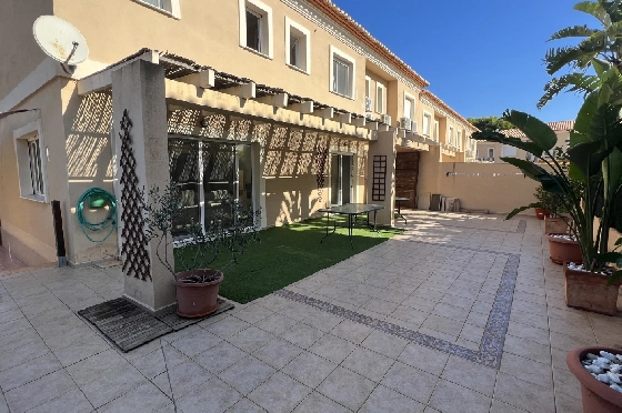 Reihenhaus in Denia zu vermieten, Zona de estar 130 m², Zustand gepflegt, + KLIMA, Klimaanlage, Terreno 160 m², 4 Schlafzimmer, 3 Badezimmer, Pool, ref.: D-0223-13