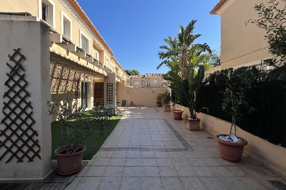 Reihenhaus in Denia zu vermieten, Zona de estar 130 m², Zustand gepflegt, + KLIMA, Klimaanlage, Terreno 160 m², 4 Schlafzimmer, 3 Badezimmer, Pool, ref.: D-0223-18