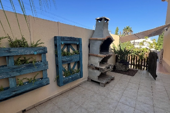 Reihenhaus in Denia zu vermieten, Zona de estar 130 m², Zustand gepflegt, + KLIMA, Klimaanlage, Terreno 160 m², 4 Schlafzimmer, 3 Badezimmer, Pool, ref.: D-0223-24