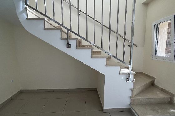Reihenhaus in Denia zu vermieten, Zona de estar 130 m², Zustand gepflegt, + KLIMA, Klimaanlage, Terreno 160 m², 4 Schlafzimmer, 3 Badezimmer, Pool, ref.: D-0223-39