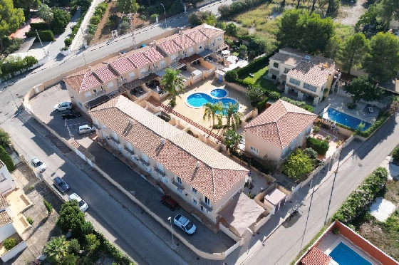 Reihenhaus in Denia zu vermieten, Zona de estar 130 m², Zustand gepflegt, + KLIMA, Klimaanlage, Terreno 160 m², 4 Schlafzimmer, 3 Badezimmer, Pool, ref.: D-0223-5