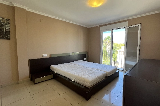 Reihenhaus in Denia zu vermieten, Zona de estar 130 m², Zustand gepflegt, + KLIMA, Klimaanlage, Terreno 160 m², 4 Schlafzimmer, 3 Badezimmer, Pool, ref.: D-0223-54