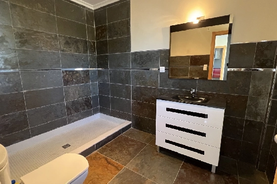 Reihenhaus in Denia zu vermieten, Zona de estar 130 m², Zustand gepflegt, + KLIMA, Klimaanlage, Terreno 160 m², 4 Schlafzimmer, 3 Badezimmer, Pool, ref.: D-0223-56