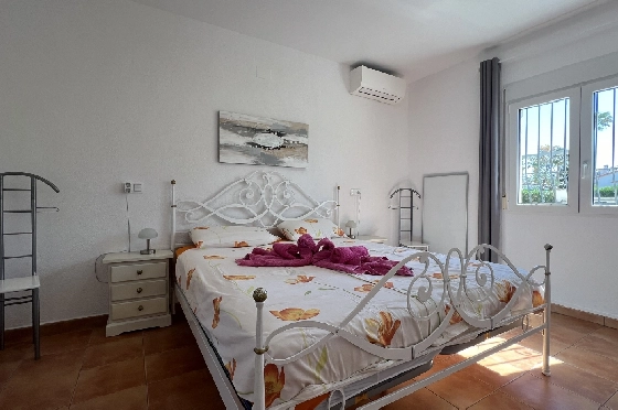 Villa in Els Poblets zur Ferienvermietung, Zona de estar 125 m², Baujahr 2003, + KLIMA, Klimaanlage, Terreno 400 m², 2 Schlafzimmer, 2 Badezimmer, Pool, ref.: T-1123-13