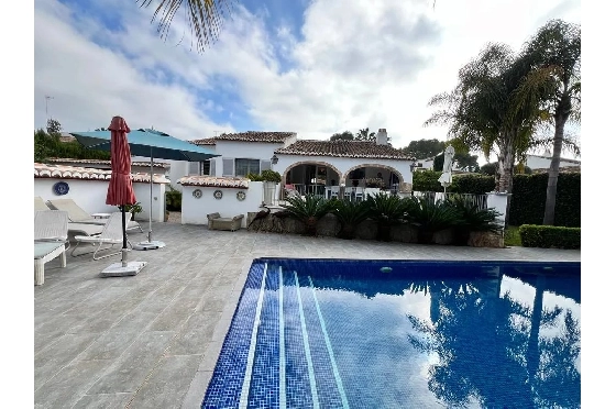 Villa in Javea zu verkaufen, Zona de estar 210 m², Klimaanlage, 4 Schlafzimmer, 2 Badezimmer, Pool, ref.: BS-83627230-28