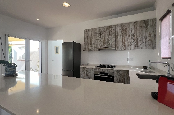 Villa in Pedreguer zu verkaufen, Zona de estar 137 m², Baujahr 2015, Zustand gepflegt, + Ofen, Klimaanlage, Terreno 403 m², 2 Schlafzimmer, 2 Badezimmer, Pool, ref.: RG-0124-9