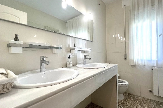 Villa in Denia(Las Rotas) zu verkaufen, Zona de estar 280 m², Baujahr 1989, Zustand gepflegt, + Zentralheizung, Terreno 1150 m², 5 Schlafzimmer, 4 Badezimmer, Pool, ref.: SC-T0424-18