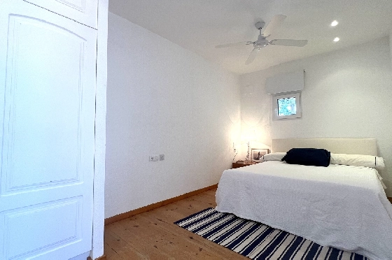 Villa in Denia(Las Rotas) zu verkaufen, Zona de estar 280 m², Baujahr 1989, Zustand gepflegt, + Zentralheizung, Terreno 1150 m², 5 Schlafzimmer, 4 Badezimmer, Pool, ref.: SC-T0424-22