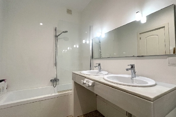 Villa in Denia(Las Rotas) zu verkaufen, Zona de estar 280 m², Baujahr 1989, Zustand gepflegt, + Zentralheizung, Terreno 1150 m², 5 Schlafzimmer, 4 Badezimmer, Pool, ref.: SC-T0424-24