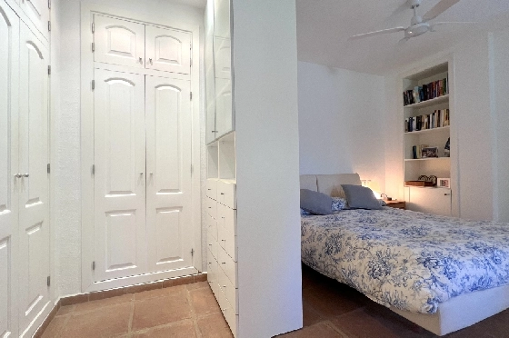 Villa in Denia(Las Rotas) zu verkaufen, Zona de estar 280 m², Baujahr 1989, Zustand gepflegt, + Zentralheizung, Terreno 1150 m², 5 Schlafzimmer, 4 Badezimmer, Pool, ref.: SC-T0424-25