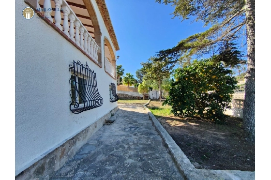 Villa in Javea zu verkaufen, Zona de estar 176 m², Baujahr 1980, Klimaanlage, Terreno 1606 m², 3 Schlafzimmer, 3 Badezimmer, Pool, ref.: MV-M-2510-9