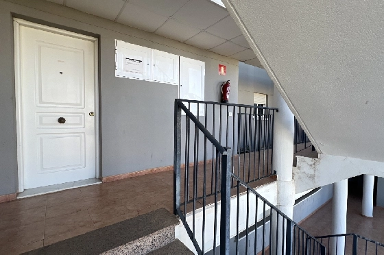 Apartment in Denia zur Ferienvermietung, Zona de estar 86 m², Baujahr 2006, Zustand modernisiert, + Zentralheizung, Klimaanlage, Terreno 46 m², 2 Schlafzimmer, 2 Badezimmer, Pool, ref.: T-0324-21