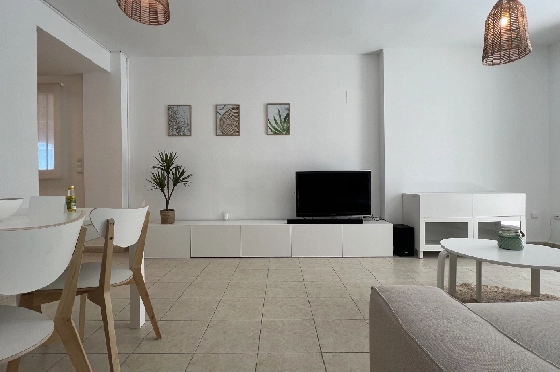 Apartment in Denia zur Ferienvermietung, Zona de estar 86 m², Baujahr 2006, Zustand modernisiert, + Zentralheizung, Klimaanlage, Terreno 46 m², 2 Schlafzimmer, 2 Badezimmer, Pool, ref.: T-0324-6