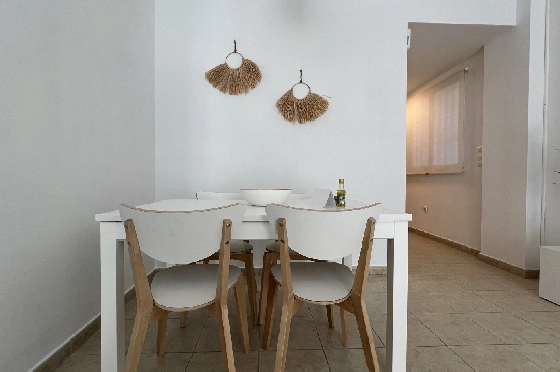 Apartment in Denia zur Ferienvermietung, Zona de estar 86 m², Baujahr 2006, Zustand modernisiert, + Zentralheizung, Klimaanlage, Terreno 46 m², 2 Schlafzimmer, 2 Badezimmer, Pool, ref.: T-0324-8