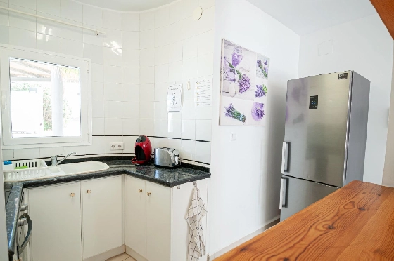 Villa in Benissa(San Jaime) zu verkaufen, Zona de estar 240 m², Klimaanlage, 6 Schlafzimmer, 3 Badezimmer, Pool, ref.: COB-3449-10535-14