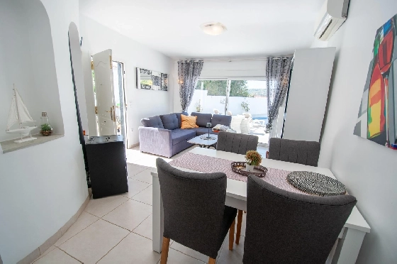 Villa in Benissa(San Jaime) zu verkaufen, Zona de estar 240 m², Klimaanlage, 6 Schlafzimmer, 3 Badezimmer, Pool, ref.: COB-3449-10535-16