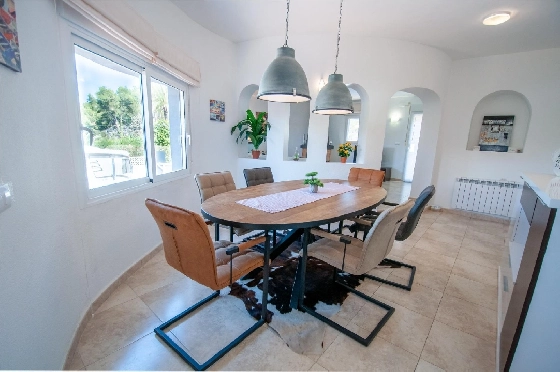 Villa in Benissa(San Jaime) zu verkaufen, Zona de estar 240 m², Klimaanlage, 6 Schlafzimmer, 3 Badezimmer, Pool, ref.: COB-3449-10535-22