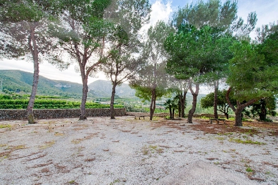 Finca in Gata de Gorgos zu verkaufen, Zona de estar 450 m², Baujahr 1900, + Ofen, Klimaanlage, Terreno 20000 m², 4 Schlafzimmer, 2 Badezimmer, Pool, ref.: AM-11846DA-17