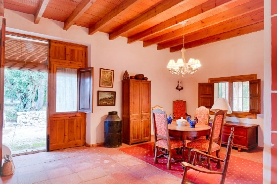 Finca in Gata de Gorgos zu verkaufen, Zona de estar 450 m², Baujahr 1900, + Ofen, Klimaanlage, Terreno 20000 m², 4 Schlafzimmer, 2 Badezimmer, Pool, ref.: AM-11846DA-29