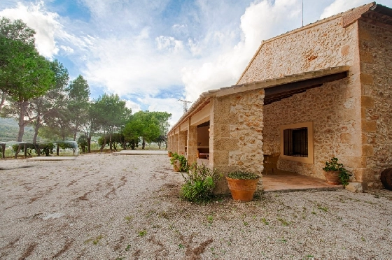 Finca in Gata de Gorgos zu verkaufen, Zona de estar 450 m², Baujahr 1900, + Ofen, Klimaanlage, Terreno 20000 m², 4 Schlafzimmer, 2 Badezimmer, Pool, ref.: AM-11846DA-3