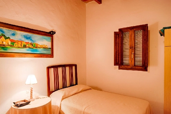 Finca in Gata de Gorgos zu verkaufen, Zona de estar 450 m², Baujahr 1900, + Ofen, Klimaanlage, Terreno 20000 m², 4 Schlafzimmer, 2 Badezimmer, Pool, ref.: AM-11846DA-37