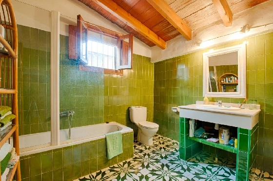 Finca in Gata de Gorgos zu verkaufen, Zona de estar 450 m², Baujahr 1900, + Ofen, Klimaanlage, Terreno 20000 m², 4 Schlafzimmer, 2 Badezimmer, Pool, ref.: AM-11846DA-44