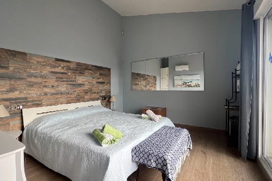 Villa in Gata de Gorgos(Monte Pedreguer) zur Ferienvermietung, Zona de estar 180 m², Baujahr 2006, + Ofen, Klimaanlage, Terreno 600 m², 3 Schlafzimmer, 3 Badezimmer, Pool, ref.: T-0624-13