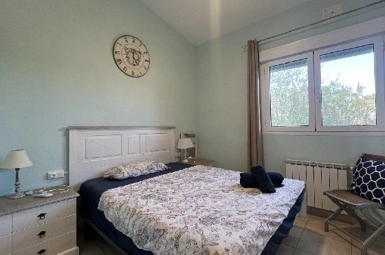 Villa in Gata de Gorgos(Monte Pedreguer) zur Ferienvermietung, Zona de estar 180 m², Baujahr 2006, + Ofen, Klimaanlage, Terreno 600 m², 3 Schlafzimmer, 3 Badezimmer, Pool, ref.: T-0624-14