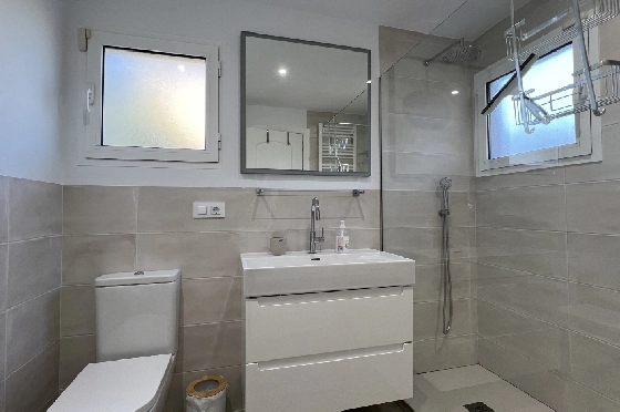 Villa in Gata de Gorgos(Monte Pedreguer) zur Ferienvermietung, Zona de estar 180 m², Baujahr 2006, + Ofen, Klimaanlage, Terreno 600 m², 3 Schlafzimmer, 3 Badezimmer, Pool, ref.: T-0624-24