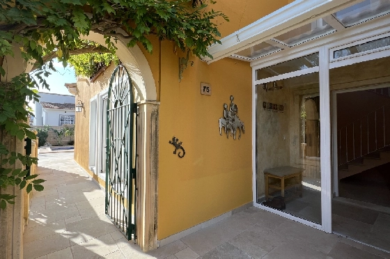 Villa in Gata de Gorgos(Monte Pedreguer) zur Ferienvermietung, Zona de estar 180 m², Baujahr 2006, + Ofen, Klimaanlage, Terreno 600 m², 3 Schlafzimmer, 3 Badezimmer, Pool, ref.: T-0624-38