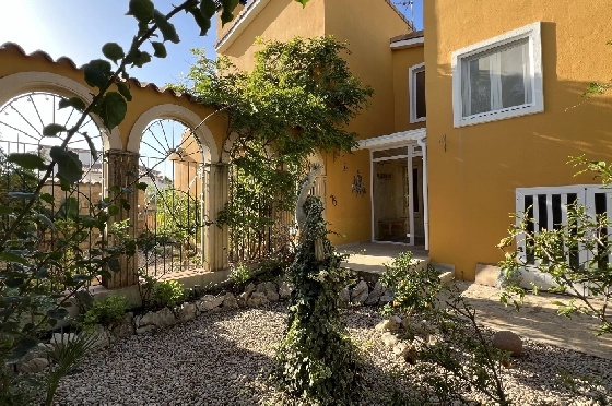 Villa in Gata de Gorgos(Monte Pedreguer) zur Ferienvermietung, Zona de estar 180 m², Baujahr 2006, + Ofen, Klimaanlage, Terreno 600 m², 3 Schlafzimmer, 3 Badezimmer, Pool, ref.: T-0624-39