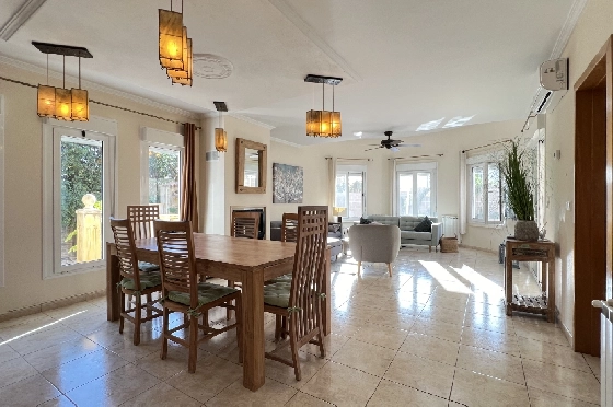 Villa in Gata de Gorgos(Monte Pedreguer) zur Ferienvermietung, Zona de estar 180 m², Baujahr 2006, + Ofen, Klimaanlage, Terreno 600 m², 3 Schlafzimmer, 3 Badezimmer, Pool, ref.: T-0624-4
