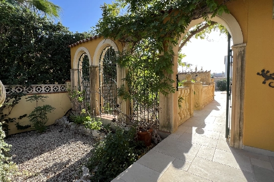 Villa in Gata de Gorgos(Monte Pedreguer) zur Ferienvermietung, Zona de estar 180 m², Baujahr 2006, + Ofen, Klimaanlage, Terreno 600 m², 3 Schlafzimmer, 3 Badezimmer, Pool, ref.: T-0624-40