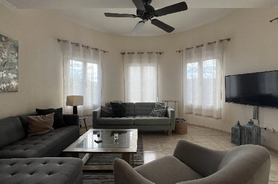 Villa in Gata de Gorgos(Monte Pedreguer) zur Ferienvermietung, Zona de estar 180 m², Baujahr 2006, + Ofen, Klimaanlage, Terreno 600 m², 3 Schlafzimmer, 3 Badezimmer, Pool, ref.: T-0624-8