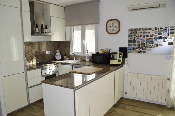 Villa in Denia zu verkaufen, Zona de estar 121 m², Klimaanlage, Terreno 623 m², 4 Schlafzimmer, 2 Badezimmer, Pool, ref.: CO-C25935-23