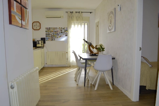 Villa in Denia zu verkaufen, Zona de estar 121 m², Klimaanlage, Terreno 623 m², 4 Schlafzimmer, 2 Badezimmer, Pool, ref.: CO-C25935-26