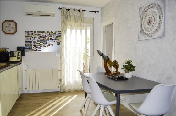 Villa in Denia zu verkaufen, Zona de estar 121 m², Klimaanlage, Terreno 623 m², 4 Schlafzimmer, 2 Badezimmer, Pool, ref.: CO-C25935-27