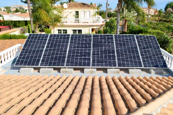 Villa in Denia zu verkaufen, Zona de estar 121 m², Klimaanlage, Terreno 623 m², 4 Schlafzimmer, 2 Badezimmer, Pool, ref.: CO-C25935-41