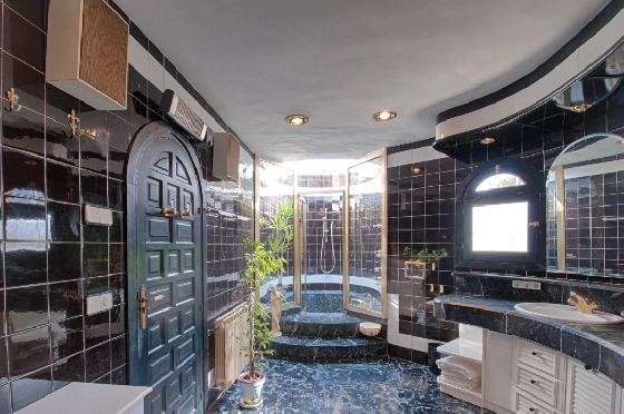 Villa in Moraira zu verkaufen, Zona de estar 300 m², Baujahr 1984, Klimaanlage, Terreno 1615 m², 3 Schlafzimmer, 2 Badezimmer, Pool, ref.: AM-12279DA-46