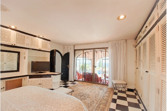 Villa in Moraira zu verkaufen, Zona de estar 300 m², Baujahr 1984, Klimaanlage, Terreno 1615 m², 3 Schlafzimmer, 2 Badezimmer, Pool, ref.: AM-12279DA-48