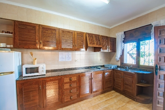 Villa in Benissa(La Fustera) zu verkaufen, Zona de estar 312 m², Baujahr 1978, Klimaanlage, Terreno 2669 m², 6 Schlafzimmer, 2 Badezimmer, Pool, ref.: AM-12452DA-27