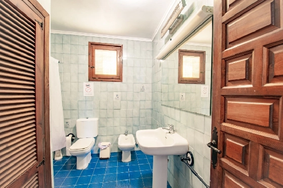 Villa in Benissa(La Fustera) zu verkaufen, Zona de estar 312 m², Baujahr 1978, Klimaanlage, Terreno 2669 m², 6 Schlafzimmer, 2 Badezimmer, Pool, ref.: AM-12452DA-30