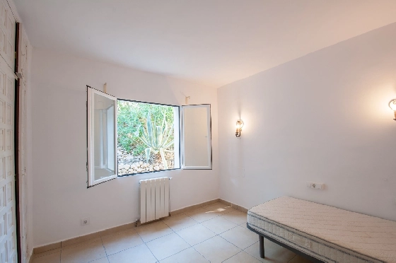 Villa in Javea zu verkaufen, Zona de estar 318 m², Baujahr 1982, Klimaanlage, Terreno 1377 m², 4 Schlafzimmer, 3 Badezimmer, Pool, ref.: AM-12459DA-22